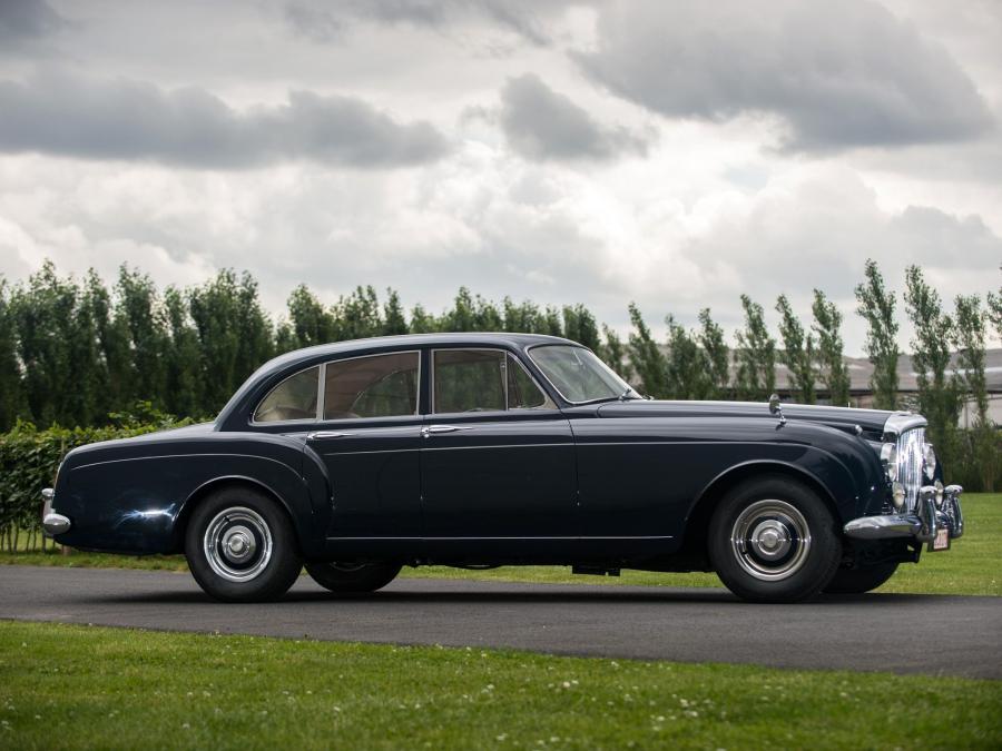  Bentley S2 Continental Flying Spur by Mulliner 1959 года  (UK) (фото 12 из 16)